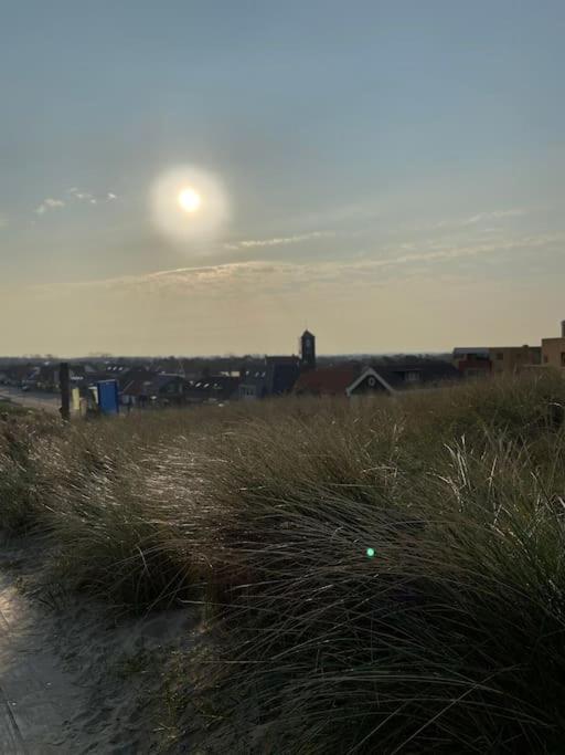Strandhuisje Freek, 900 M Van Zee En Strand Callantsoog Exterior foto